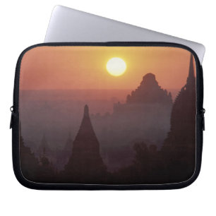 Asien, Burma, (Myanmar), Pagan (Bagan) Der Tempel Laptopschutzhülle