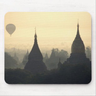 Asien, Burma, (Myanmar), Pagan (Bagan) Heißluft Mousepad