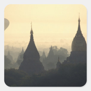 Asien, Burma, (Myanmar), Pagan (Bagan) Heißluftbal Quadratischer Aufkleber