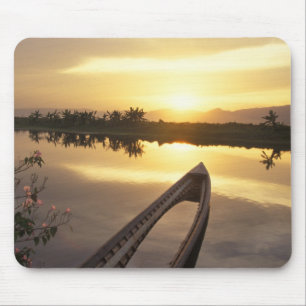 Asien, Burma (Myanmar) Versunkenes Fischerboot Mousepad