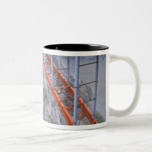 Asien, China, Jangtse-Fluss. Zigui bis Men Tian Zweifarbige Tasse