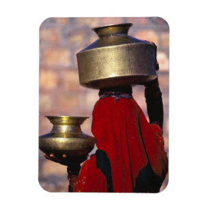 Asien, Indien, Rajasthan. Eine Einheimische in ein Magnet