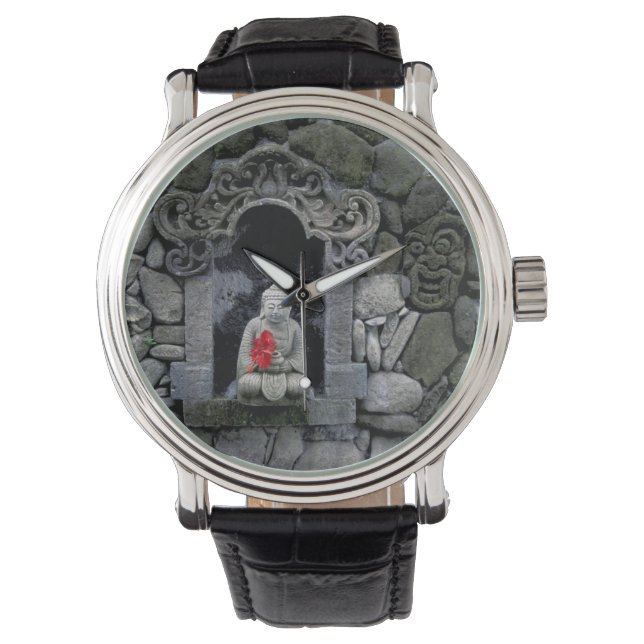 Asien, Indonesien, Bali. Ein Buddha-Heiligtum Armbanduhr (Vorderseite)