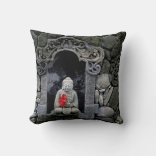 Asien, Indonesien, Bali. Ein Schrein von Buddha Kissen