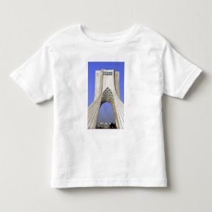 Asien, Iran, Teheran. Freiheitsdenkmal in Azadi Kleinkind T-shirt