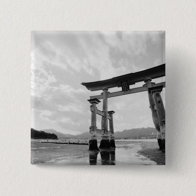 Asien, Japan, Myajima. Torri Gate 2 Button (Vorderseite)