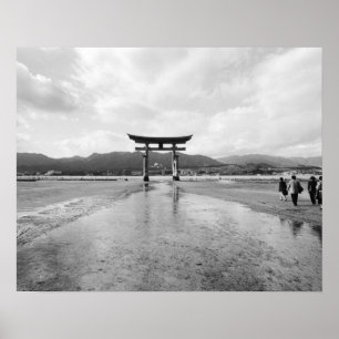 Asien, Japan, Myajima. Torri Poster