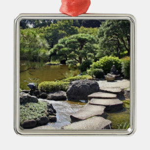Asien, Japan, Tokio. Der japanische Garten im Ornament Aus Metall