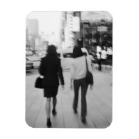 Asien, Japan, Tokio. Junge Frauen auf der Ginza.