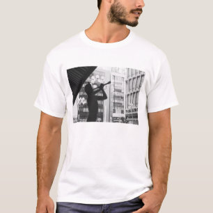 Asien, Japan, Tokio. Musikstatue, Shibuyaku T-Shirt