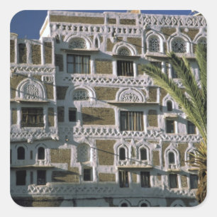 Asien, Jemen, Sana'a. Jemenitisches Haus. Quadratischer Aufkleber