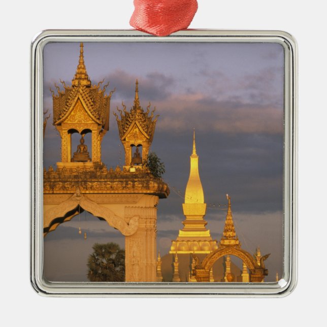Asien, Laos, Vientiane. Der Luang-Tempel. Silbernes Ornament (Vorne)