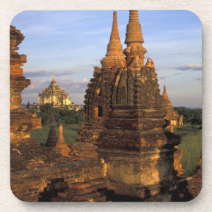 Asien, Myanmar, Bagan. Alte Tempel und Untersetzer