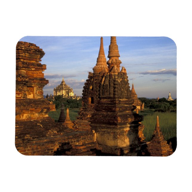 Asien, Myanmar, Bagan. Antike Tempel und Magnet (Horizontal)