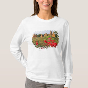 Asien, Myanmar (Birma), Bagan (Pagan). Ein Bagan T-Shirt