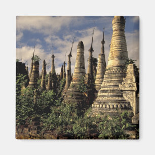 Asien, Myanmar, Inle-See. Alte Ruinen von Magnet