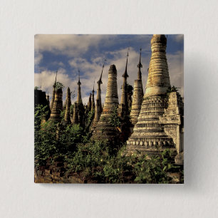 Asien, Myanmar, Inle-See. Antike Ruinen von Button