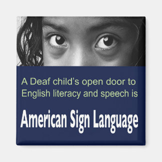 ASL hilft dem Kind, Englisch zu lernen. Magnet