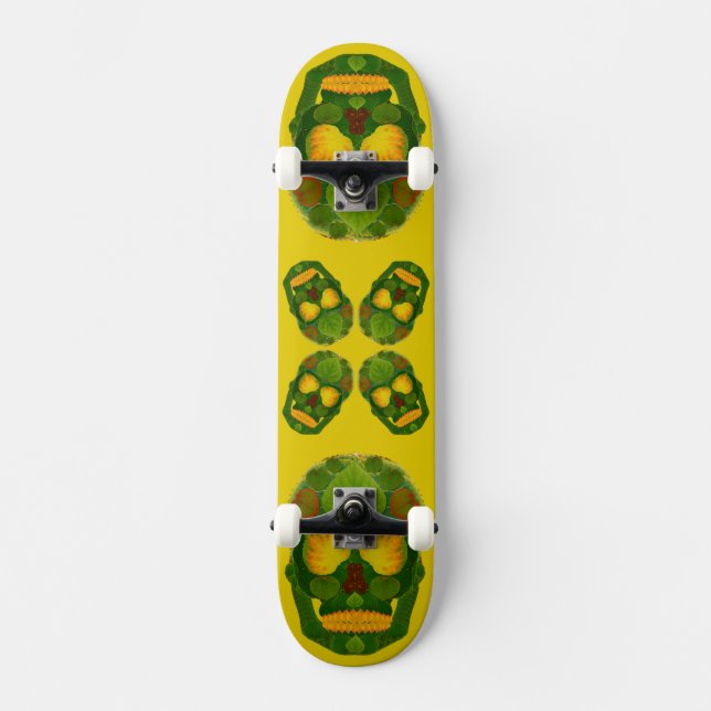 Aspen Leaf Skull 9 Skateboard (Vorderseite)