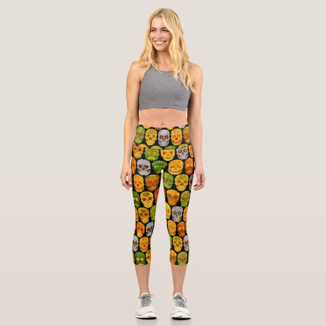 Aspen Leaf Skulls nahtloses Muster 2018 Capri Leggings (Vorderseite)