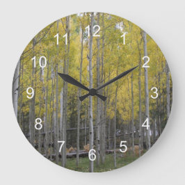 Aspens gelbes Glühen Große Wanduhr