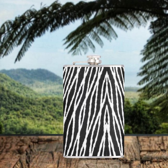 Asphaltschnüre Flachmann (This bold, Abstract pattern, reminds you of the fabric designs, of African cloth!)