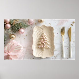 Assiette de Noël rose sur une table festive – Déco
