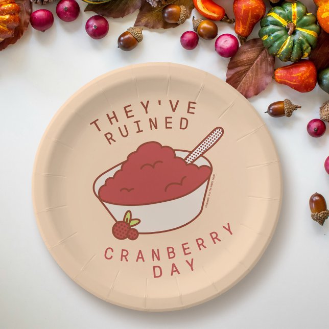 Assiettes En Carton AMIS™ | Ils ont ruiné Cranberry Day (Paper Plate on table)