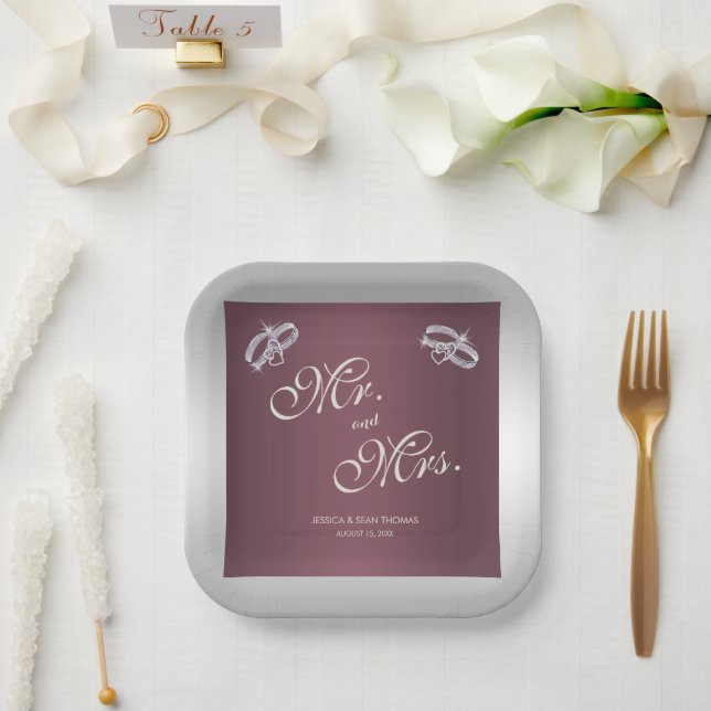 Assiettes En Carton Bagues argentées et Mariage Burgandy (Mariage)