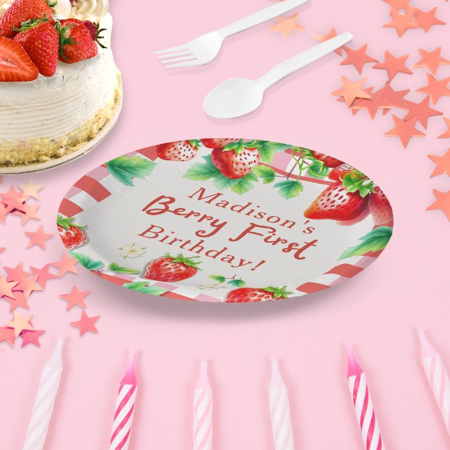 Assiettes En Carton Berry Premier anniversaire - Fraise 1ère Fille (Sweeten your celebration with this adorable “Berry First Birthday” party plate!)