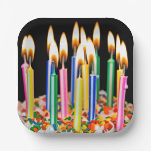 Assiettes En Carton Bougies D'Anniversaire Sur Gâteau