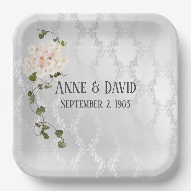 Assiettes En Carton Bouquet d'hydrangée nuptiale sur satin blanc (Recto)