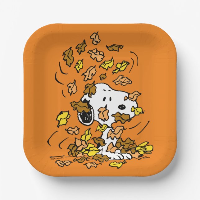 Assiettes En Carton cacahuètes | Snoopy Pile de Feuilles (Recto)
