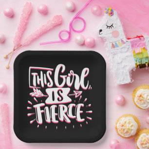 Assiettes En Carton Cette Fille Est L'Autonomisation De Fille Fierce