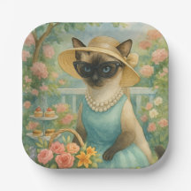 Chat est dans le magnifique jardin