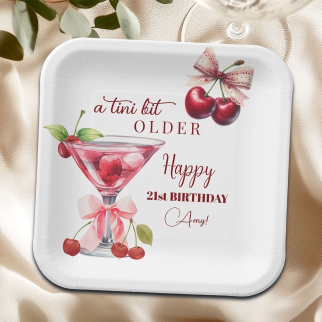 Assiettes En Carton Chic A Tini Bit Older Cherry Martini 21st Birthday (Créateur téléchargé)