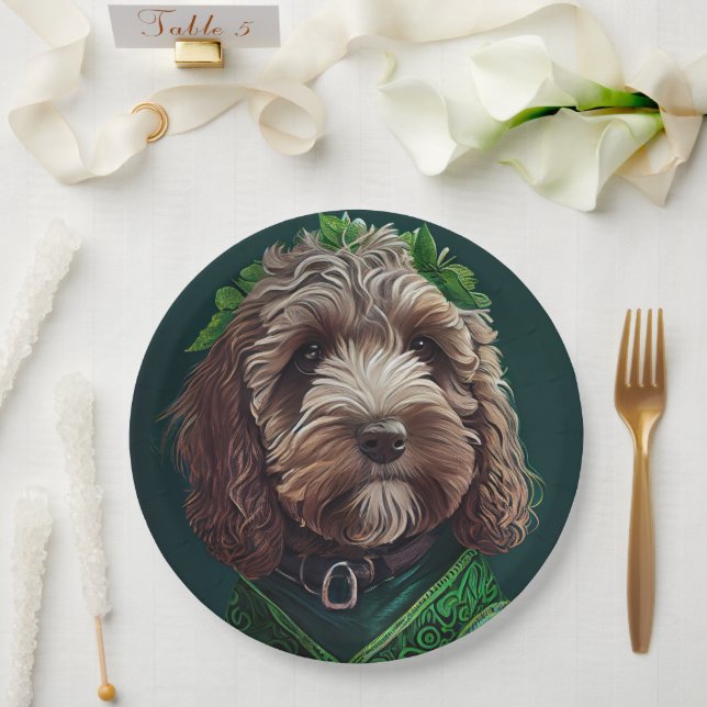 Assiettes En Carton Cockapoo Dog en robe de fête St. Patrick (Mariage)