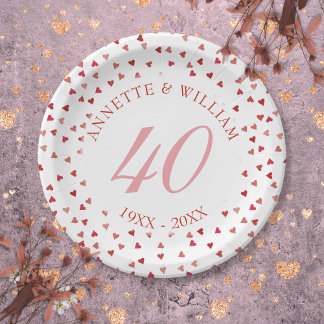 Assiettes En Carton Cœur de rubis pour 40 ans de mariage et confettis