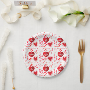 Assiettes En Carton Coeurs d'amour rouge et flèche