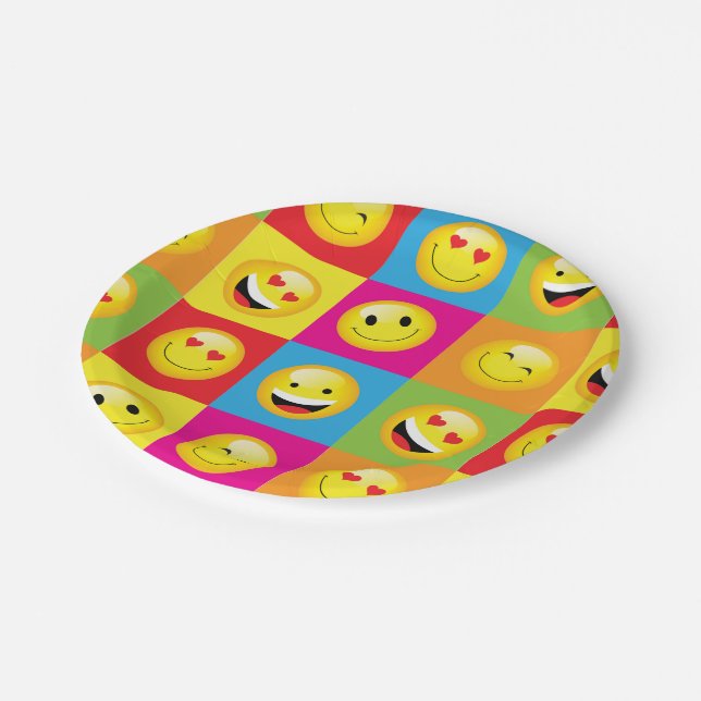 Assiettes En Carton Coute Emoji Party Emoticon Face Checkerboard (Angle)