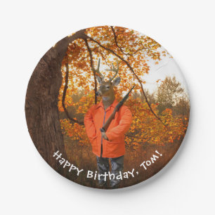 Assiettes En Carton Deer Hunter dans les bois avec l'anniversaire de l