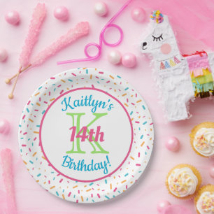 Assiettes En Carton Des confettis colorés saupoudrent Plaque de papi