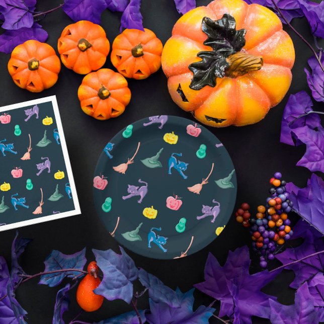 Assiettes En Carton Design avec personnages amusants Fête d'Halloween (Design with fun characters Halloween party Paper Plates
)