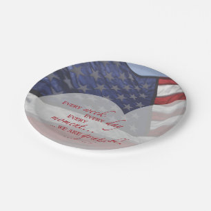 Assiettes En Carton Drapeau du coeur patriotique, appréciation milita