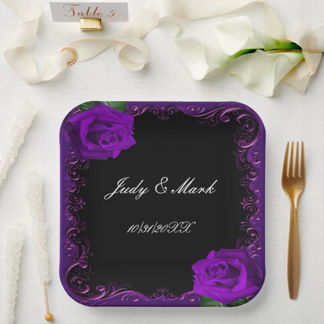 Assiettes En Carton Élégant Goth Purple Roses (Mariage)