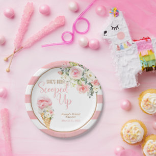 Assiettes En Carton Elle a été ramassée sur mesure