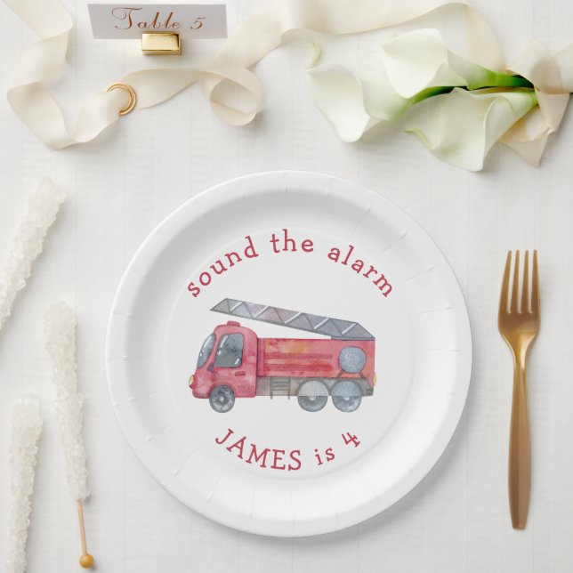 Assiettes En Carton Fête de camion rouge personnalisée (Mariage)