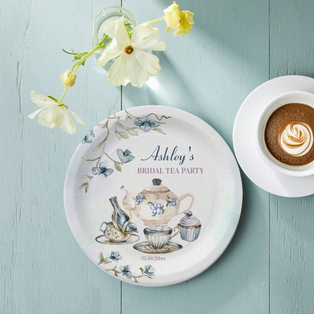 Assiettes En Carton Fête de thé à la nuptiale fleurie bleue (Blue purple floral bridal shower tea party monogrammed printed paper plates personalized table decor)