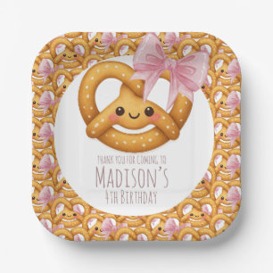 Assiettes En Carton Fille mignonne au bretzel Fête d'anniversaire