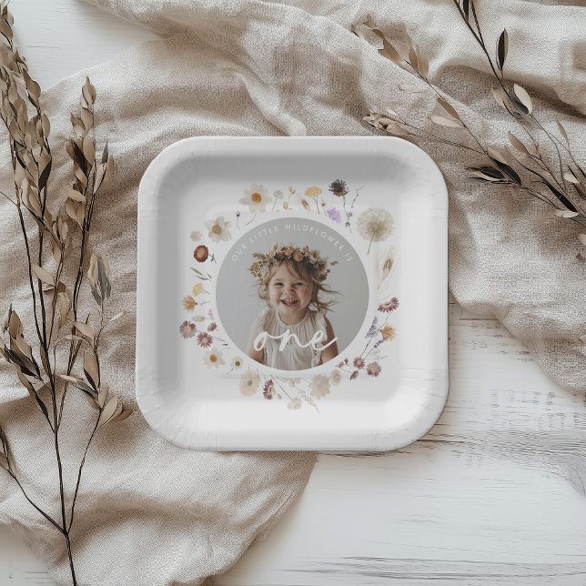 Assiettes En Carton Fleur sauvage fille photo 1er anniversaire (Zazzle Wildflower Girl Photo 1st Birthday Paper Plates)